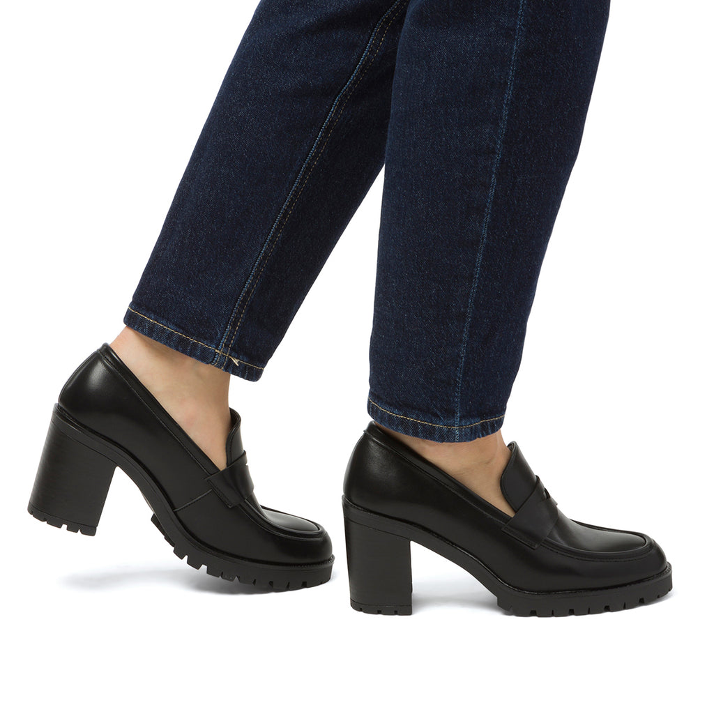 Mocassini chunky da donna neri con tacco 8 cm Lora Ferres