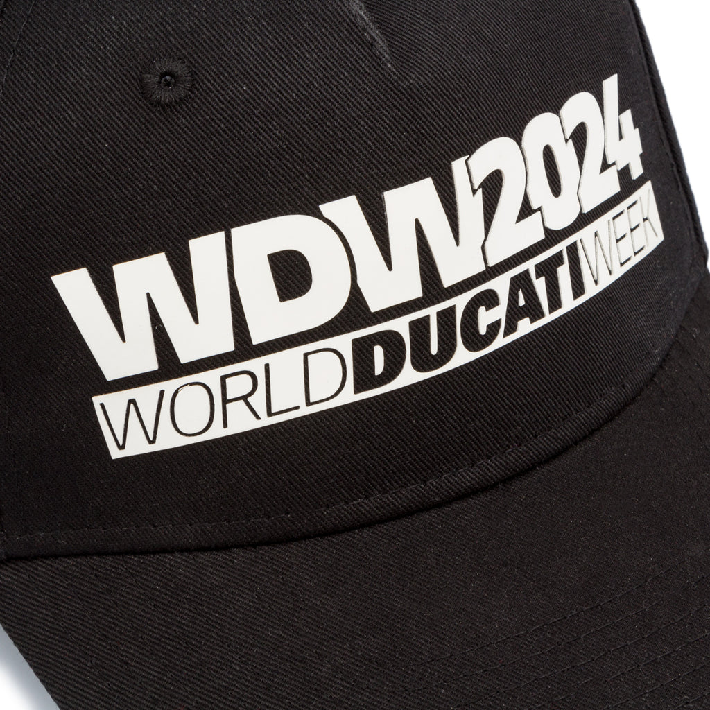 Cappellino da uomo nero con logo WDW2024 Ducati