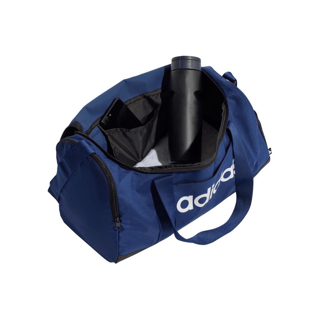 Borsa sportiva blu con manici e tracolla e logo frontale adidas