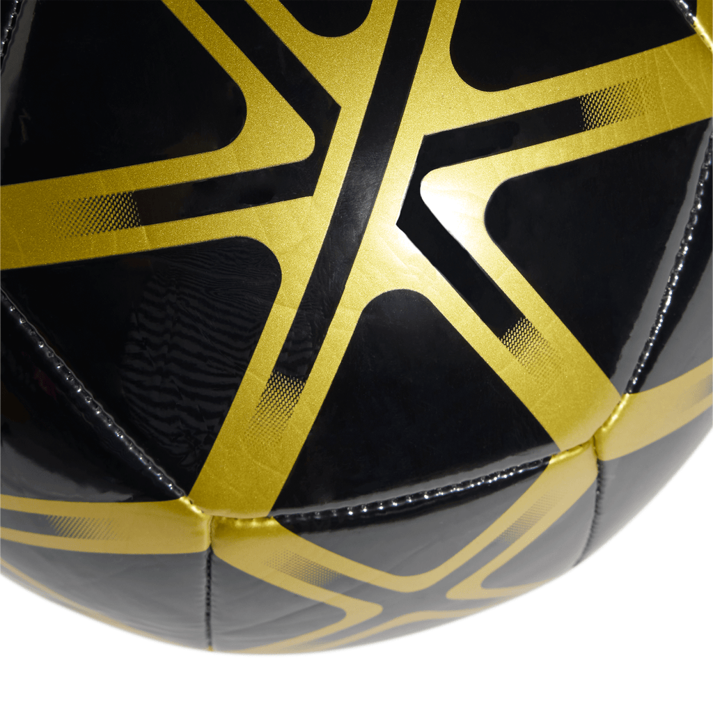 Pallone da calcio Adidas nero e oro con accattivante design geometrico