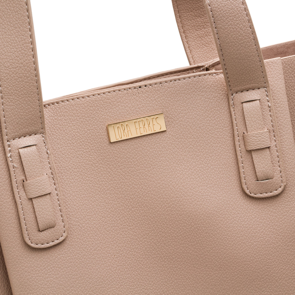 Borsa a spalla rosa da donna con logo frontale Lora Ferres