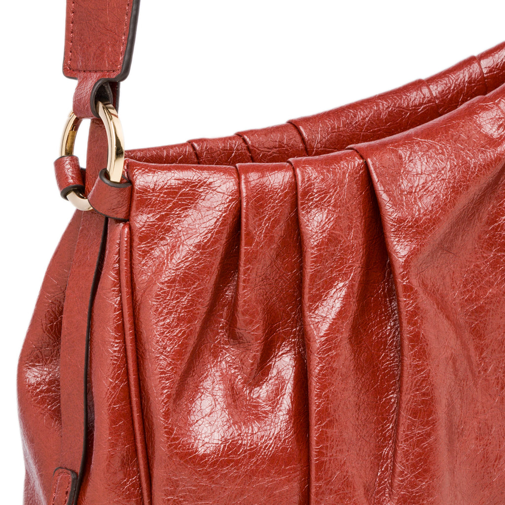 Borsa a spalla da donna rosso con logo Romeo Gigli Milano