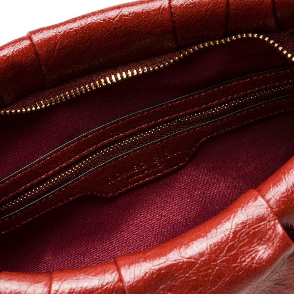Borsa a spalla da donna rosso con logo Romeo Gigli Milano