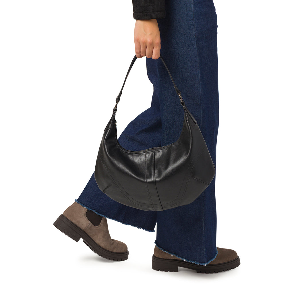 Borsa a mezzaluna nera da Donna Lora Ferres