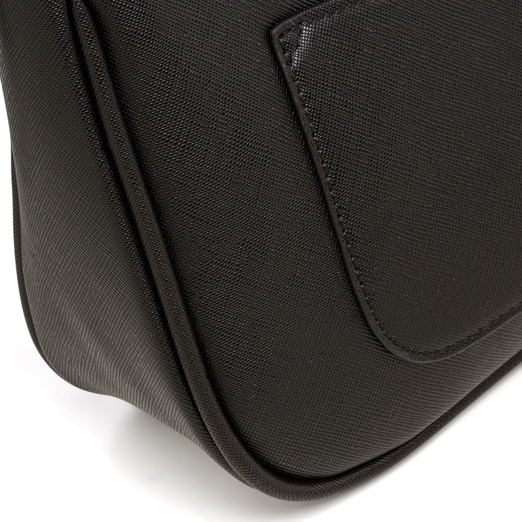 Borsa a tracolla nera con logo in metallo Lora Ferres