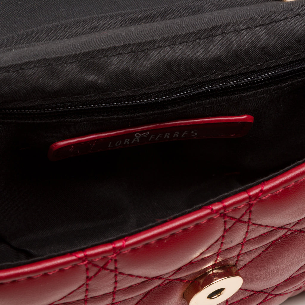 Borsa a tracolla rossa Lora Ferres effetto trapuntato
