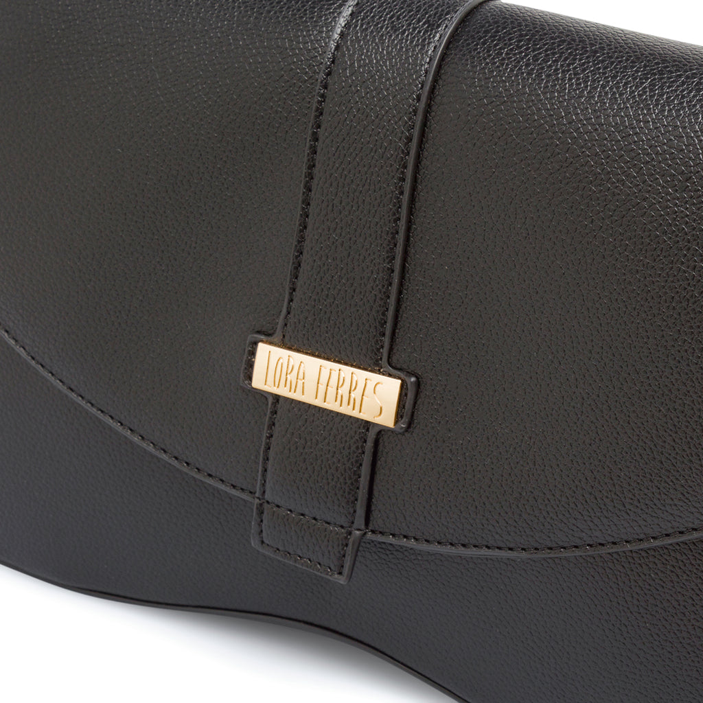 Borsa a tracolla nera da Donna con Patta Lora Ferres
