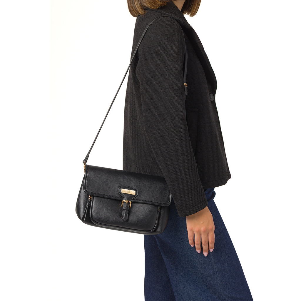 Borsa a Spalla da Donna Nera con Patta Lora Ferres