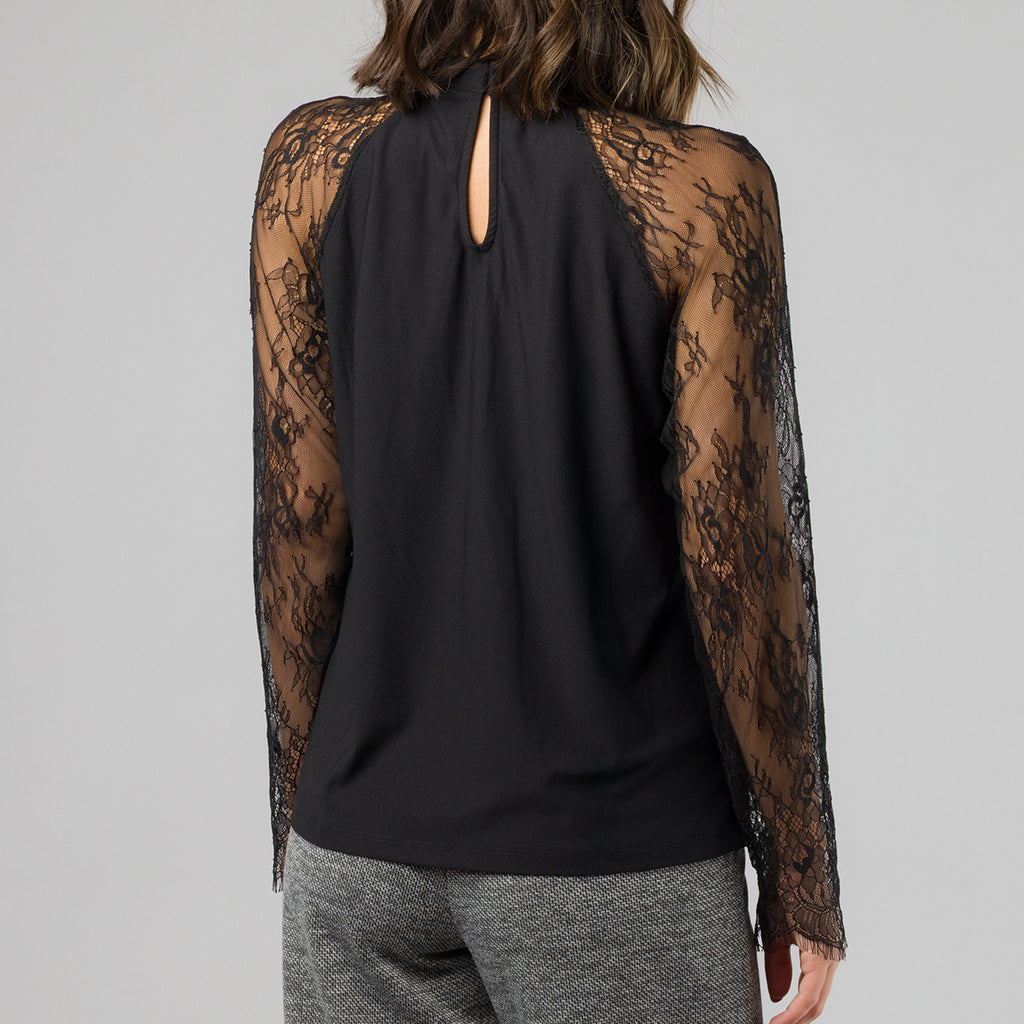 Camicia blusa nera da Donna con maniche in pizzo Vero Moda