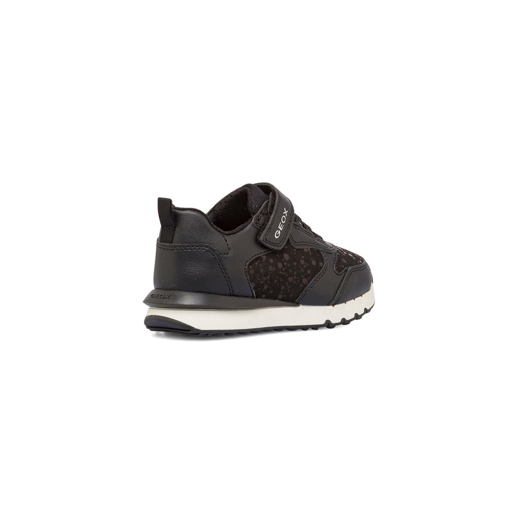 Sneakers traspiranti da bambina nere con dettagli lucidi Geox