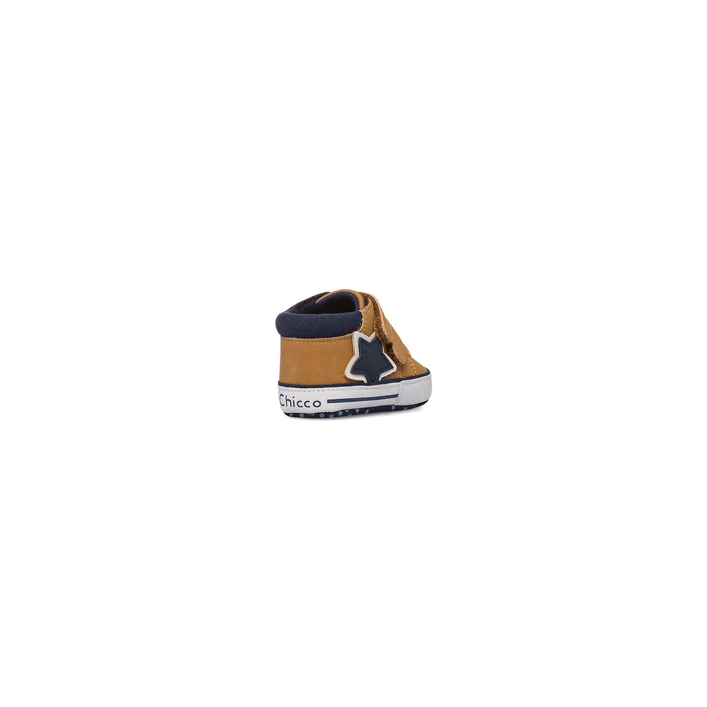 Sneakers alte marroni primi passi con dettagli blu Chicco