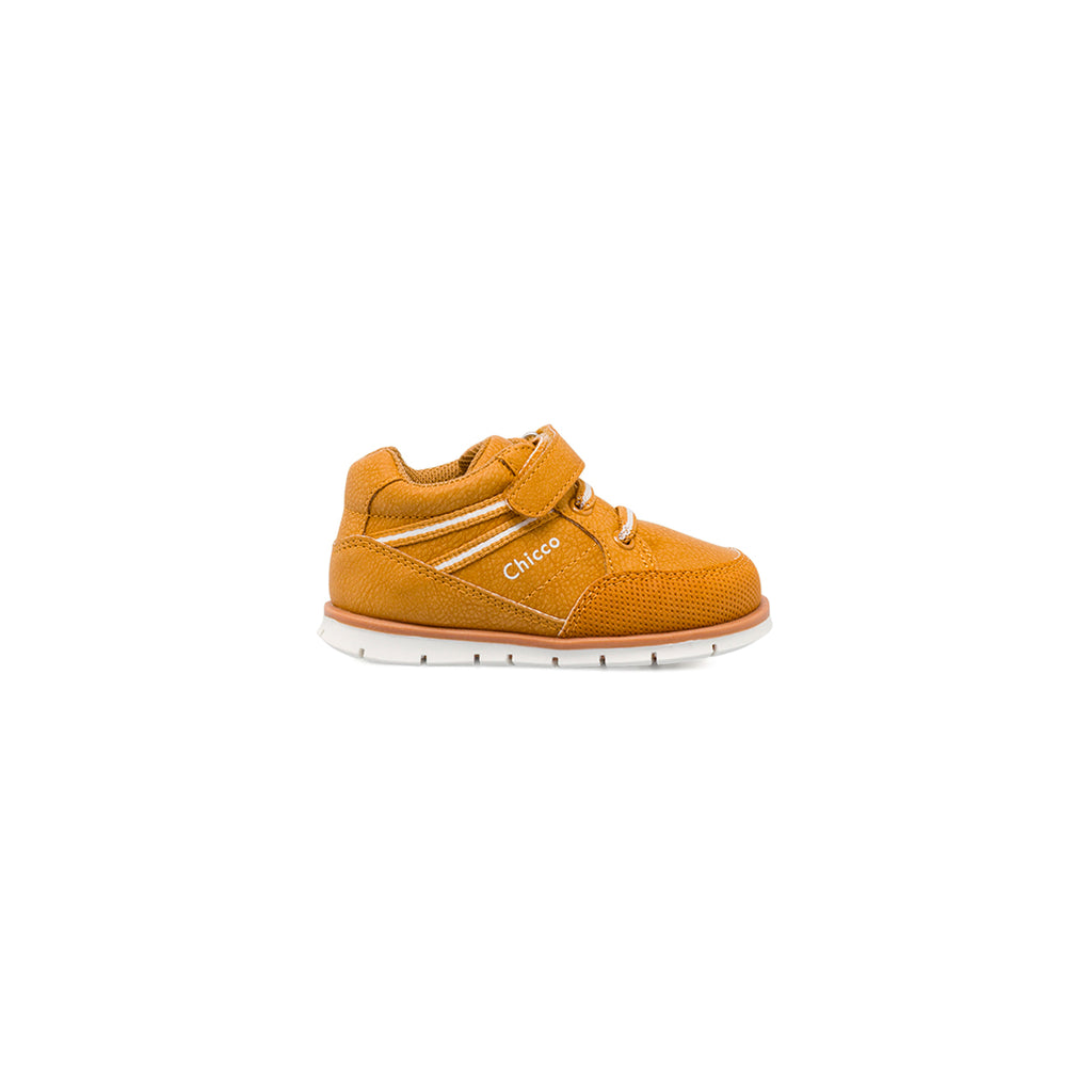 Scarpe Primi passi da bambino Chicco ocra con chiusura a strappo