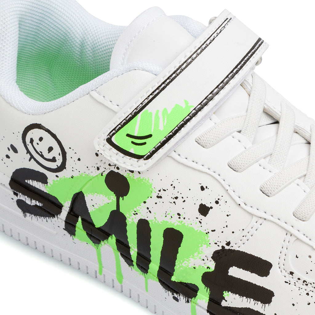 Sneakers bianche da ragazzo con stampa laterale Space Boy