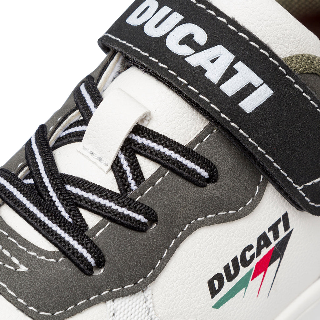 Sneakers da ragazzo grigie e bianche con logo Ducati