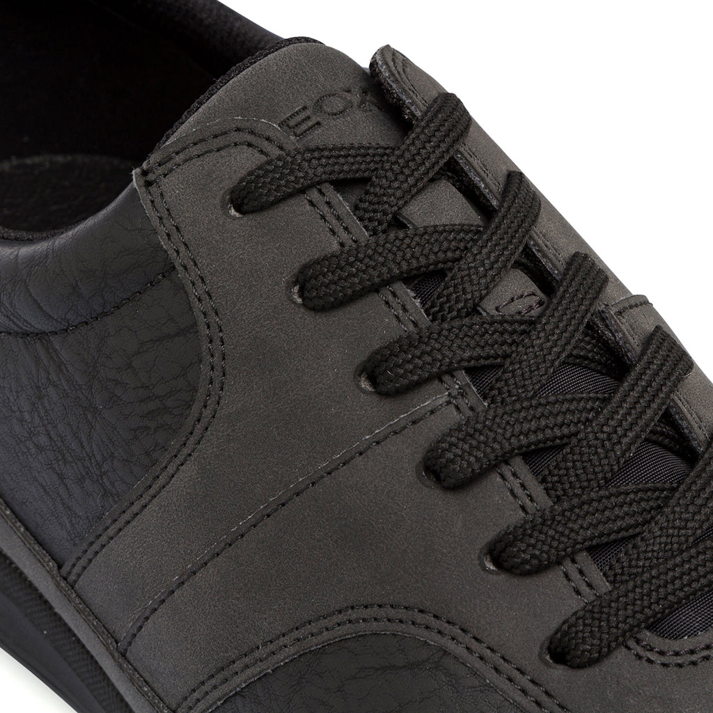 Sneakers eleganti da uomo nere in pelle Geox
