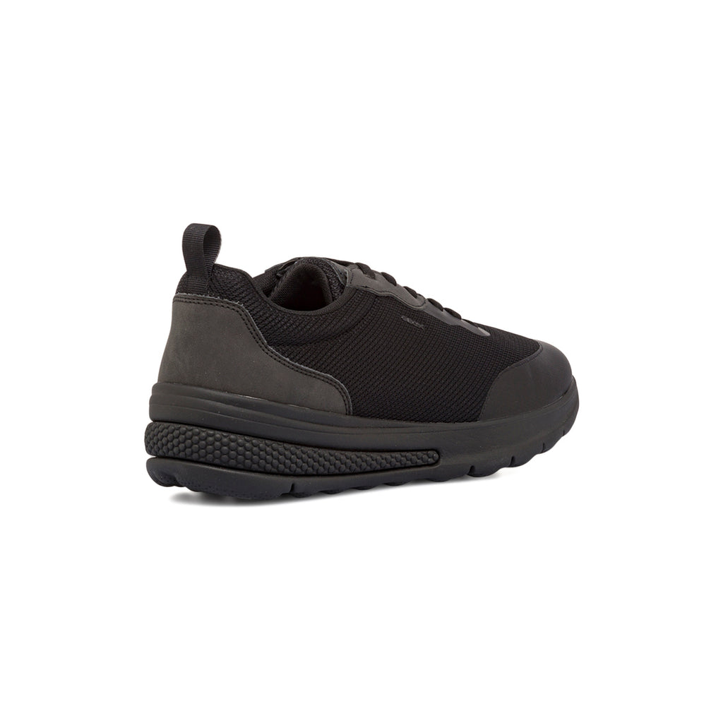 Sneakers nere da uomo con suola e tessuto traspirante Geox