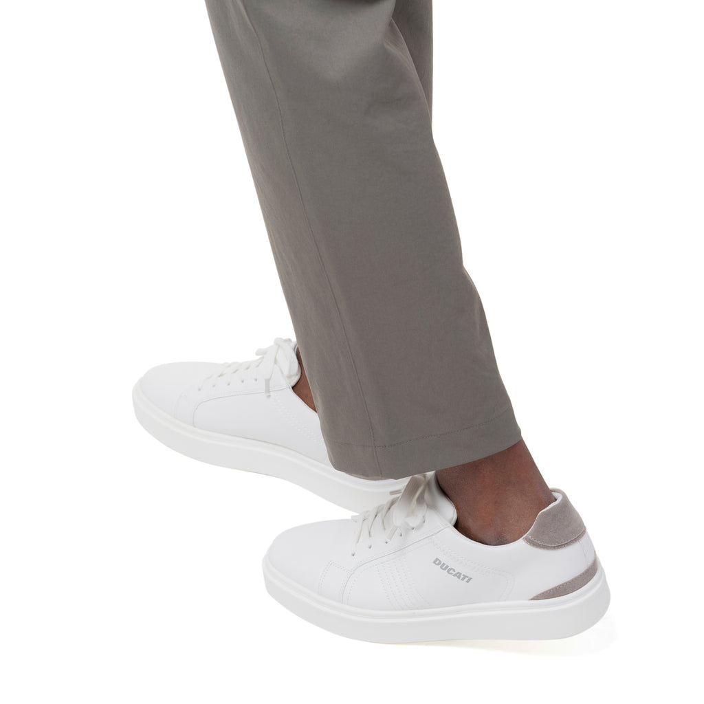 Sneakers bianche con dettagli grigi da Uomo Ducati