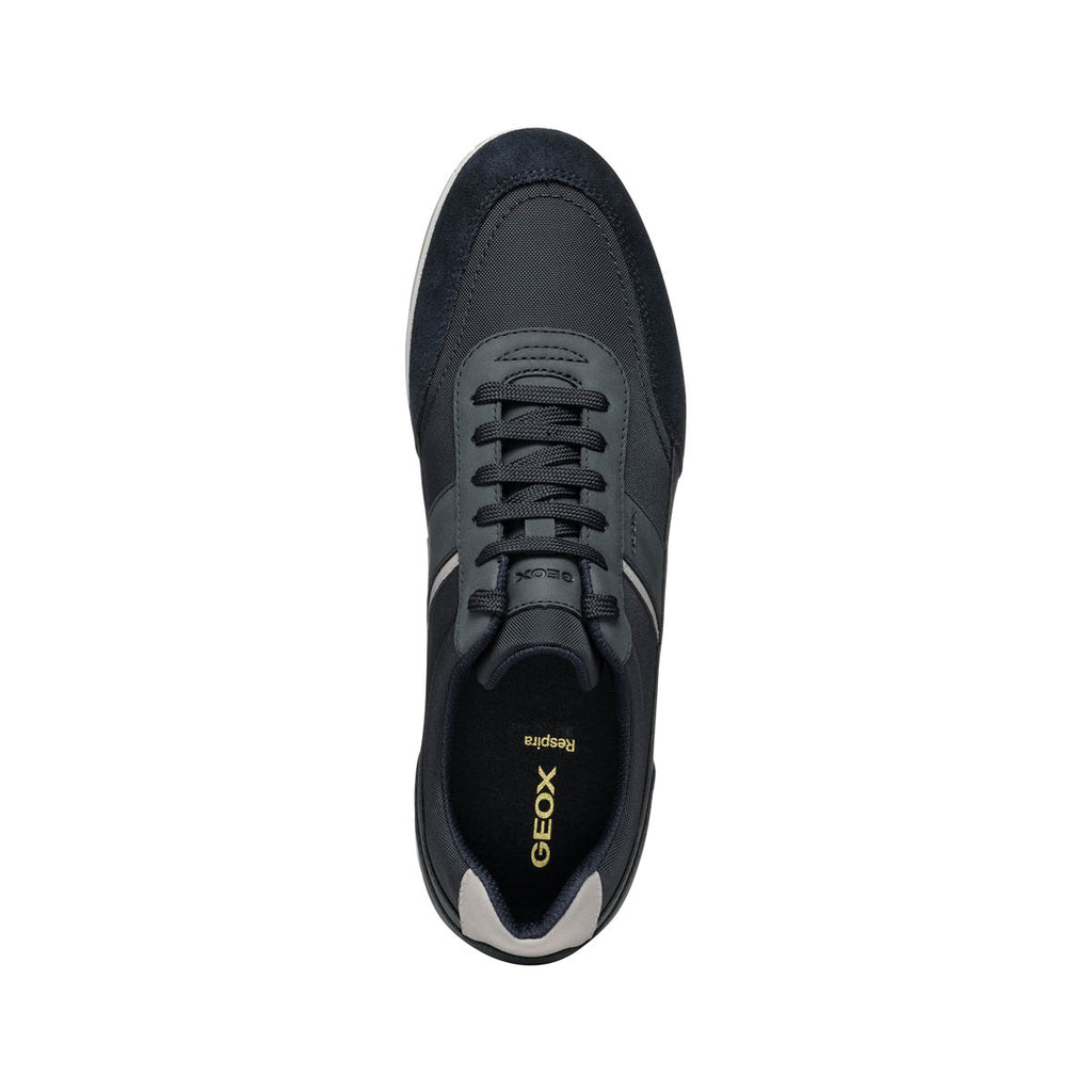 Sneakers da Uomo Nere con inserto laterale e suola traspirante Geox