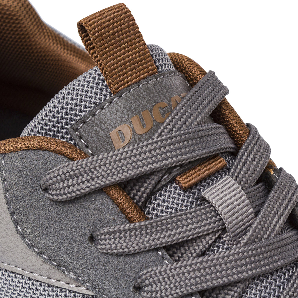 Sneakers grigie da Uomo con dettagli marroni in contrasto Ducati