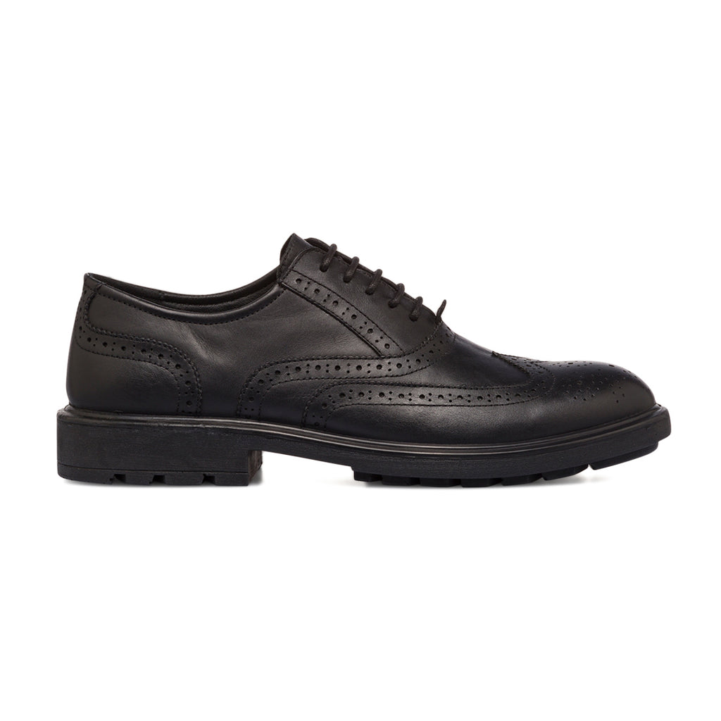 Stringate oxford nere da uomo in pelle Primopiano