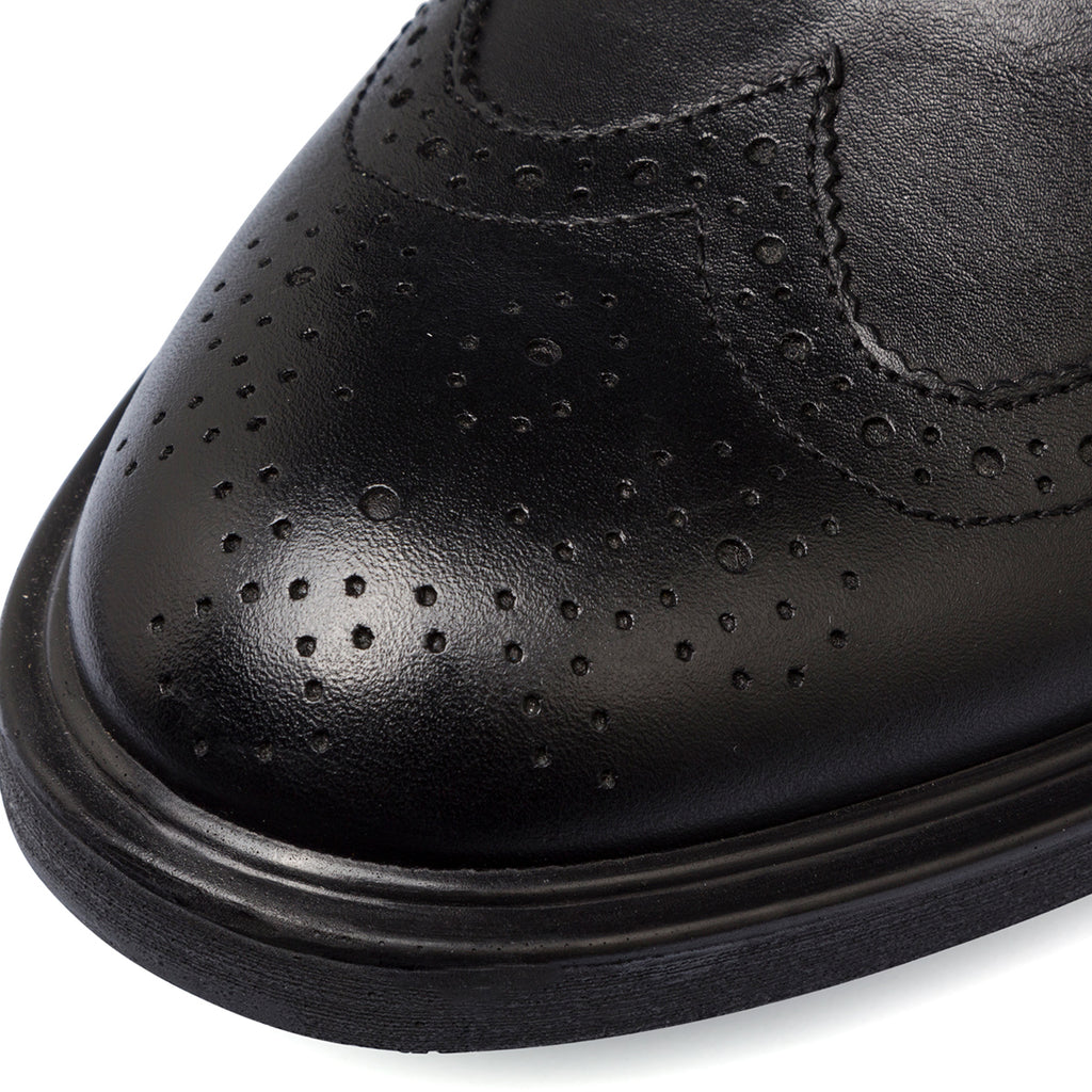Stringate oxford nere da uomo in pelle Primopiano