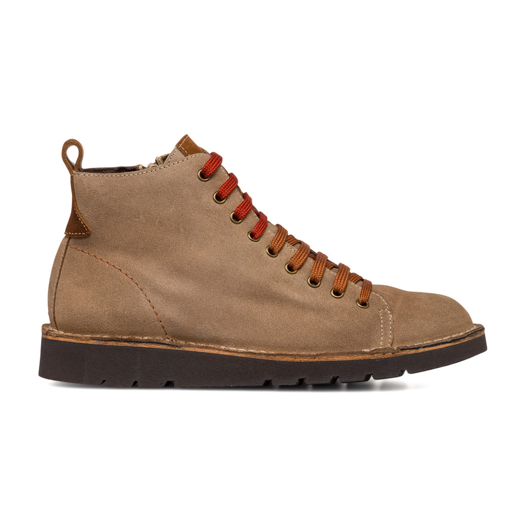 Sneakers alte da uomo taupe in pelle scamosciata Primopiano