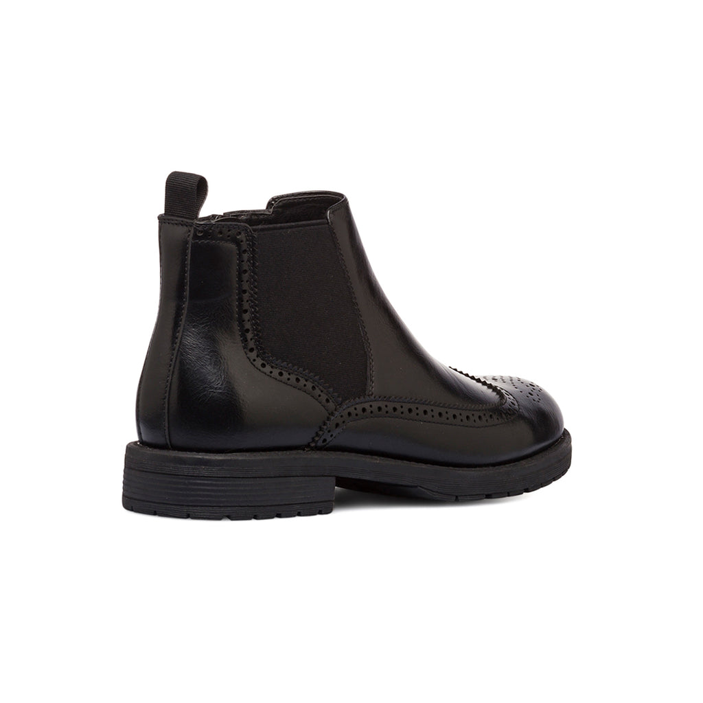Stivaletti eleganti da uomo neri con dettagli brogue Riflessi Urbani