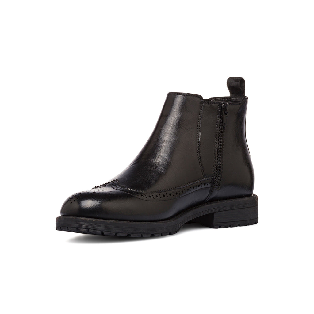 Stivaletti eleganti da uomo neri con dettagli brogue Riflessi Urbani