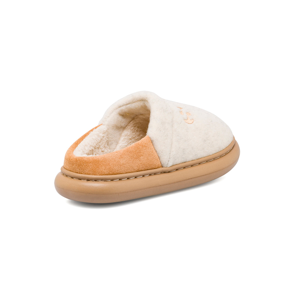 Pantofole da donna Superga beige e bianche in feltro con interno caldo