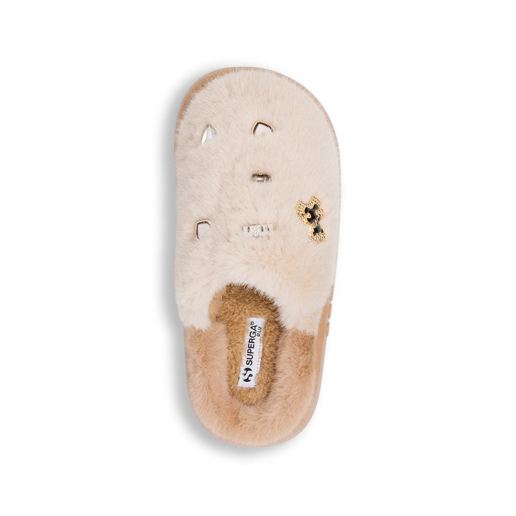 Pantofole da donna Superga beige in finta pelliccia con charm