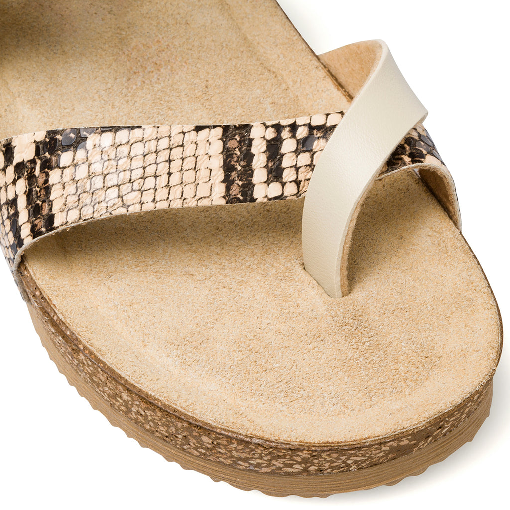 Ciabatte infradito da donna beige con dettaglio effetto pitonato Stilrosa