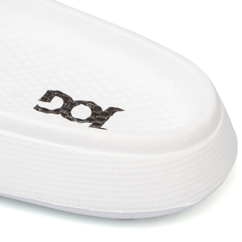 Ciabatte da donna bianche con dettaglio effetto trapuntato Jog