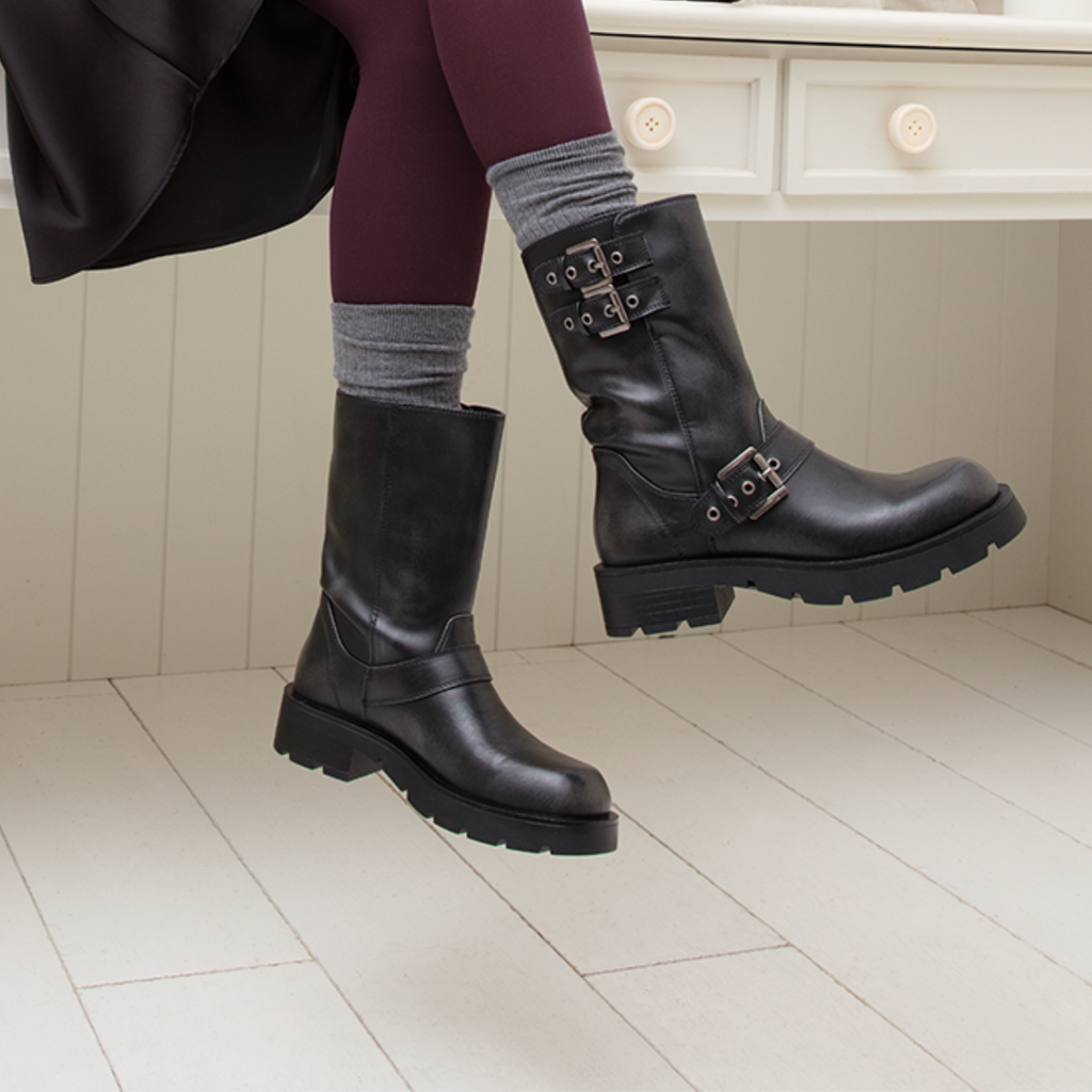 Stivaletti biker da donna neri effetto vintage Lora Ferres