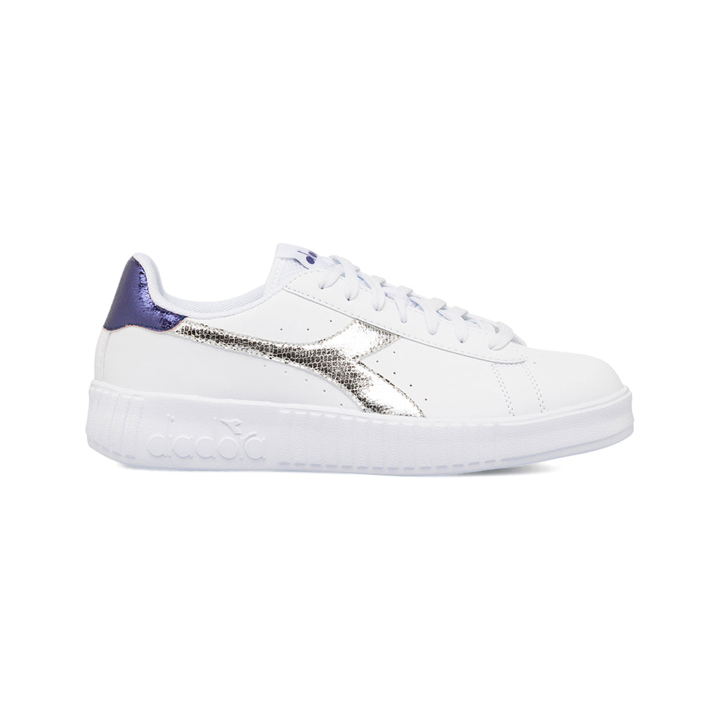 Sneakers da donna Diadora bianche con dettagli argento