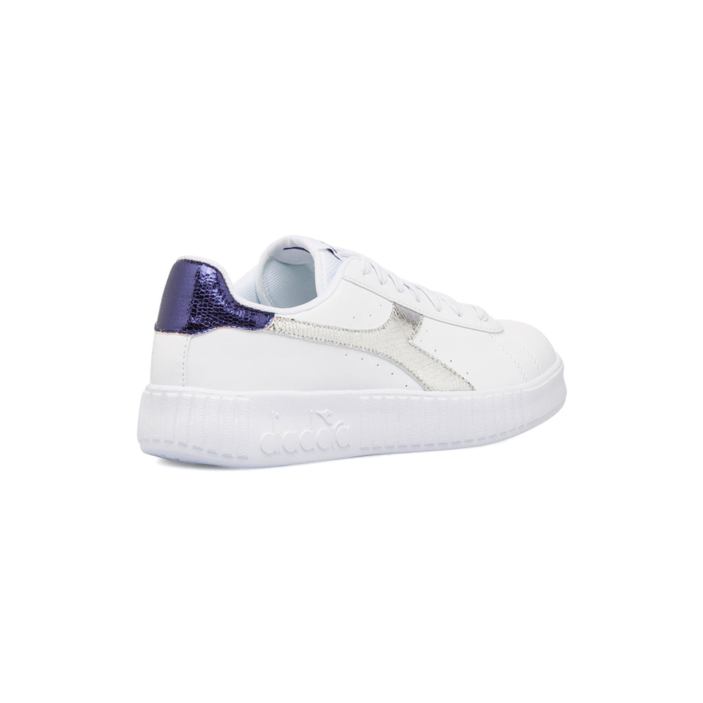 Sneakers da donna Diadora bianche con dettagli argento