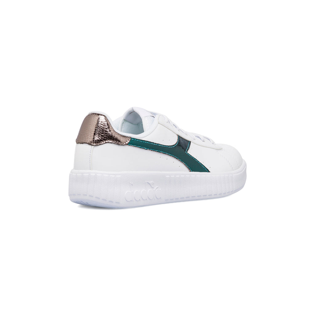 Sneakers da donna bianche con dettaglio verde metallizzato Diadora