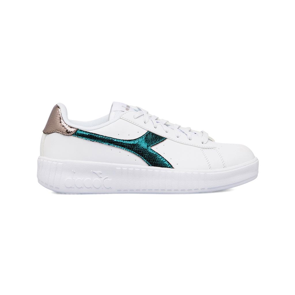Sneakers da donna bianche con dettaglio verde metallizzato Diadora