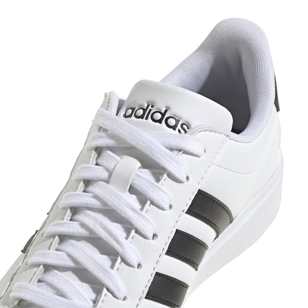 Sneakers casual da donna bianche con logo adidas Grand Court