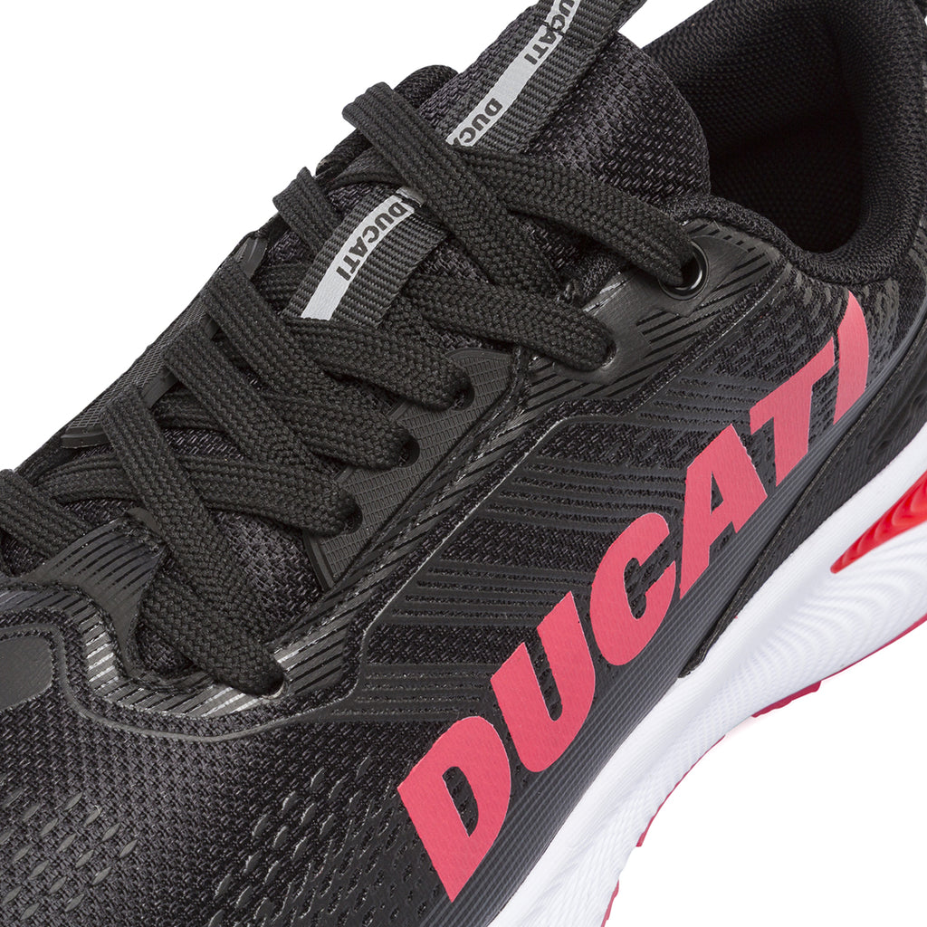 Sneakers da Uomo Nere con Maxi Logo Rosso e Suola Sportiva Ducati