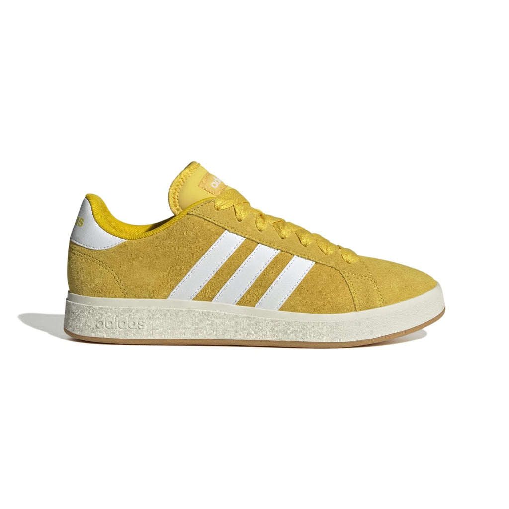 Sneakers da uomo gialle in pelle effetto scamoscato adidas Grand Court Base 00s