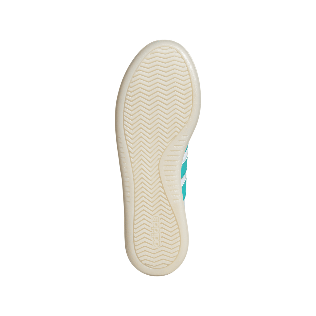 Scarpe Bianche con dettagli turchesi adidas x Mercedes-AMG Petronas F1 Team Barreda Decode