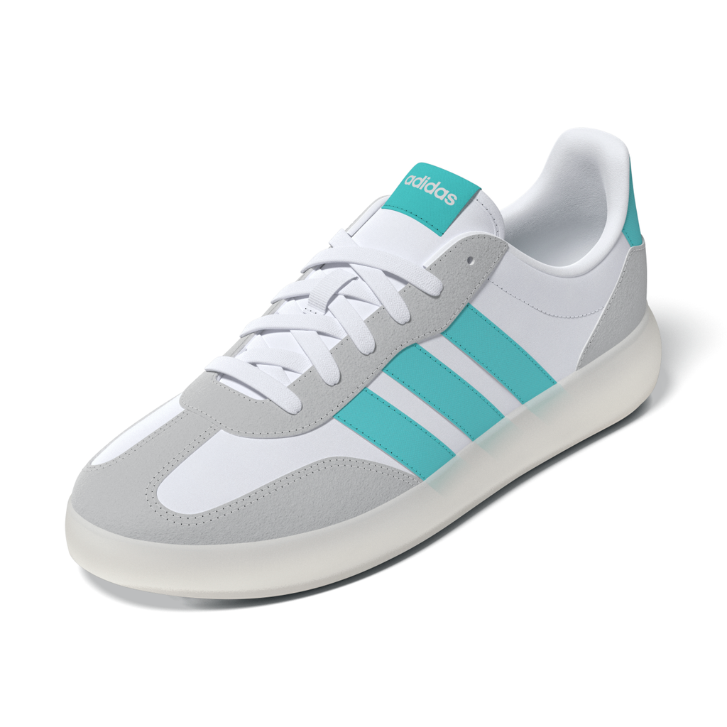 Scarpe Bianche con dettagli turchesi adidas x Mercedes-AMG Petronas F1 Team Barreda Decode