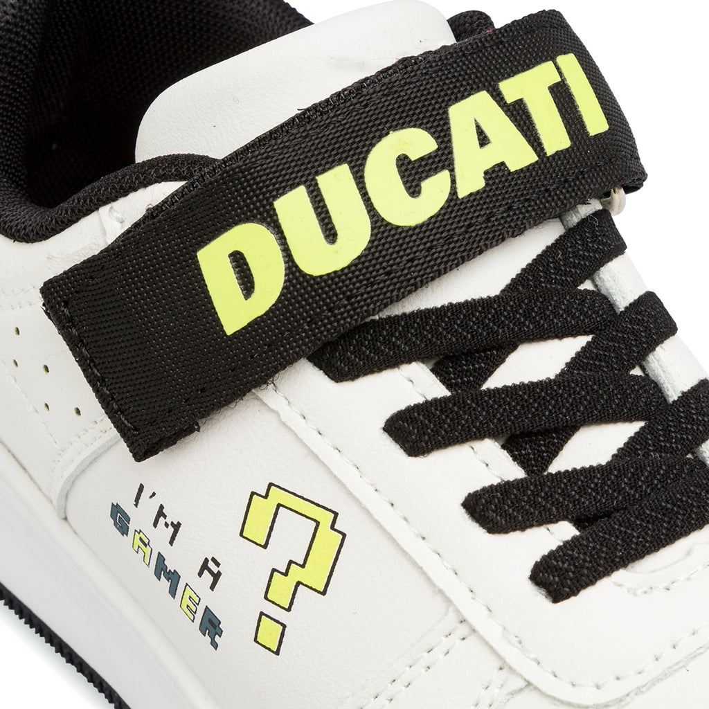 Sneakers bianche da ragazzo con stampe Ducati Bargellino