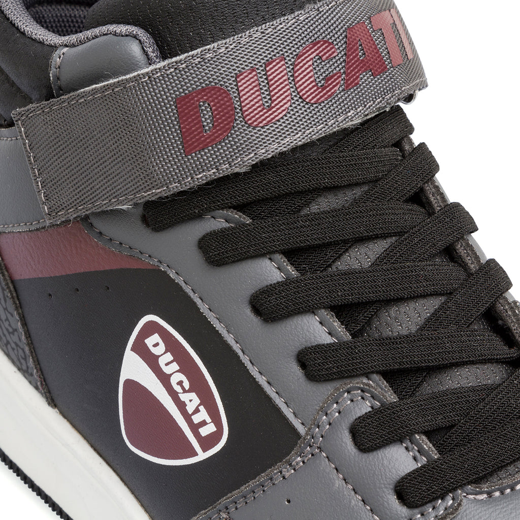 Sneakers da ragazzo grigie e bordeaux con logo Ducati Shell HG