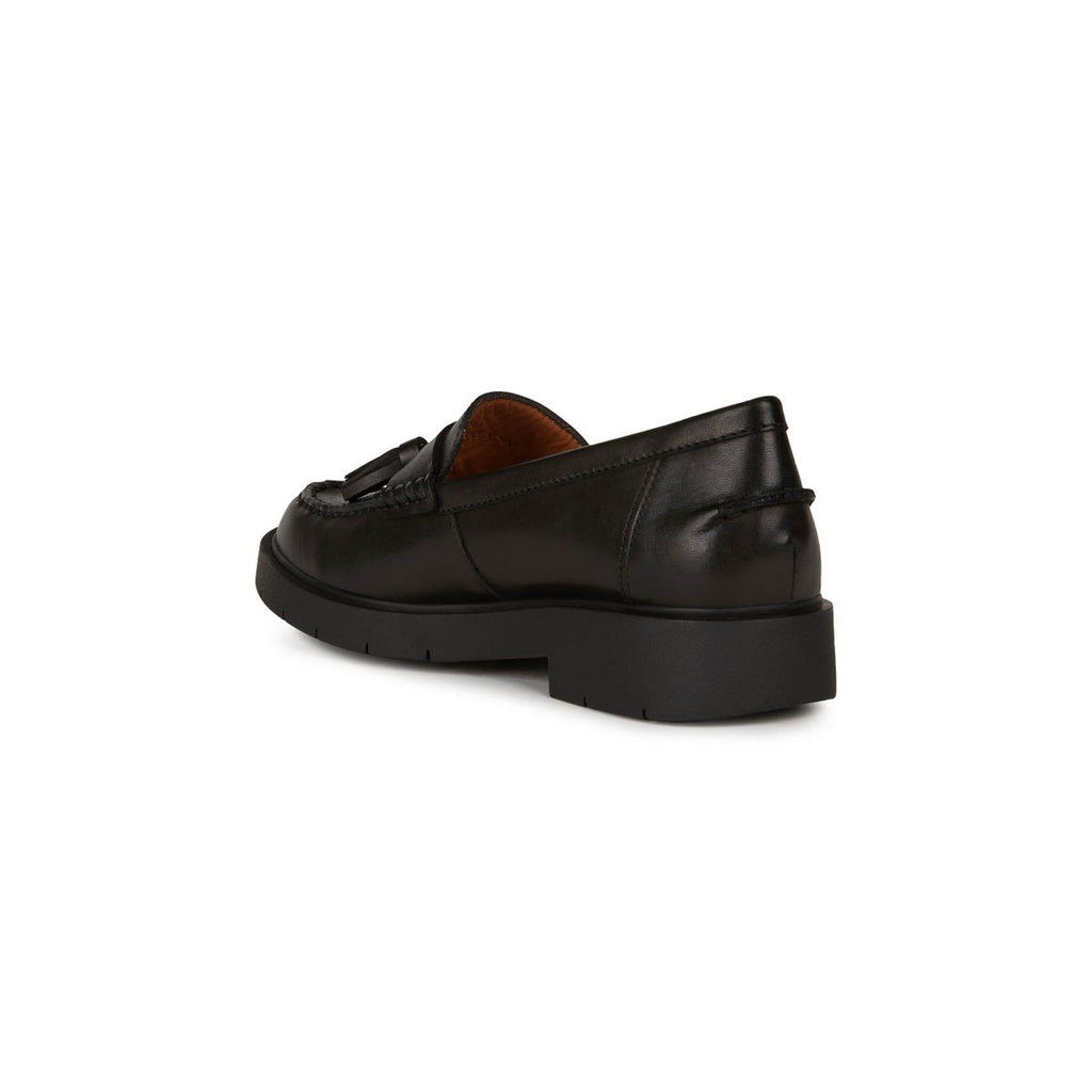 Mocassini neri da Donna con nappina con suola traspirante Geox