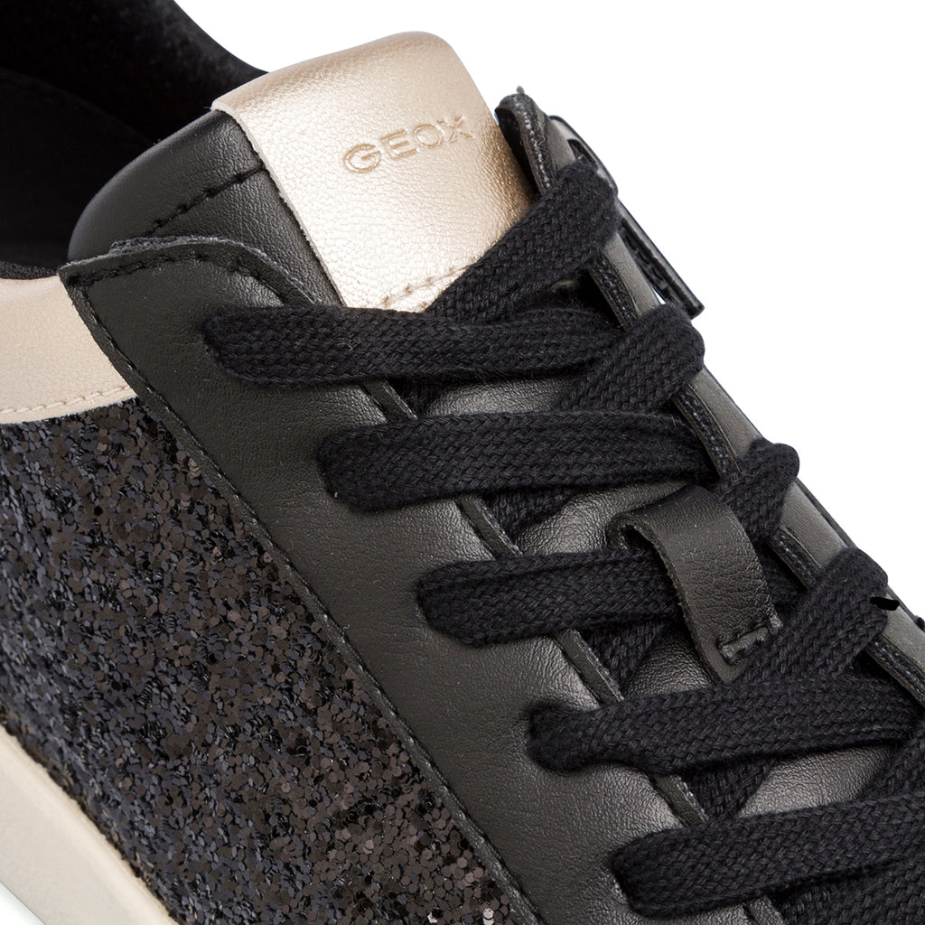 Sneakers traspiranti nere glitterate da donna Geox