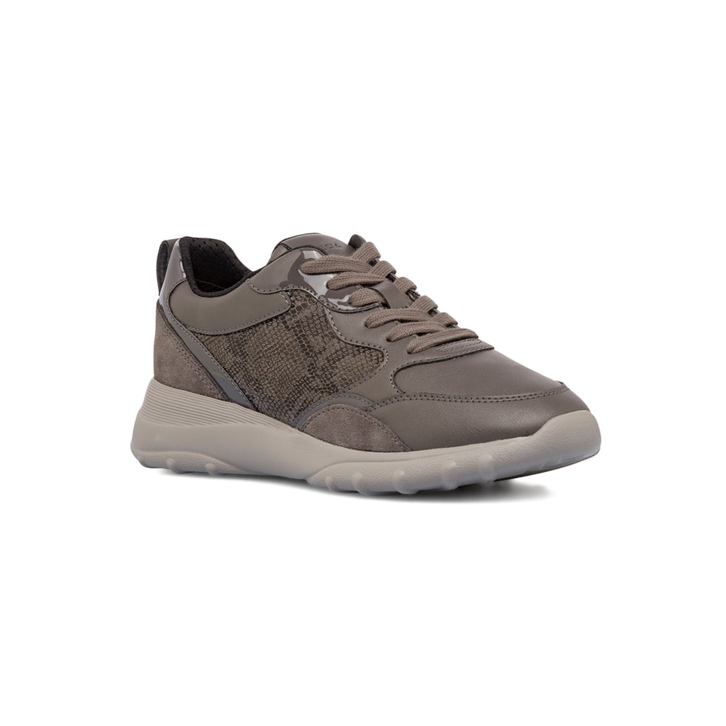 Sneakers traspiranti da donna in pelle grigie Geox