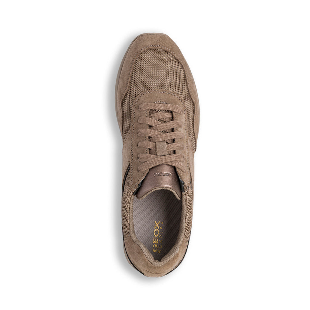 Sneakers traspiranti da donna in pelle taupe Geox