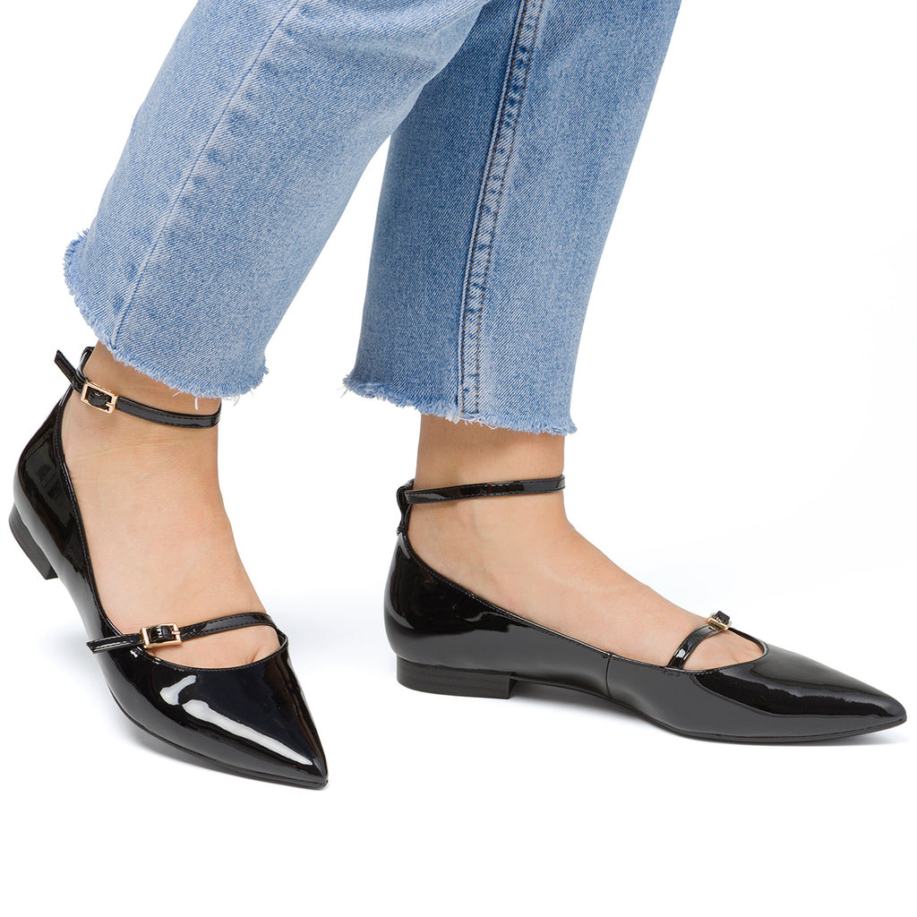 Ballerine da donna nere effetto vernice Lora Ferres con fibbia
