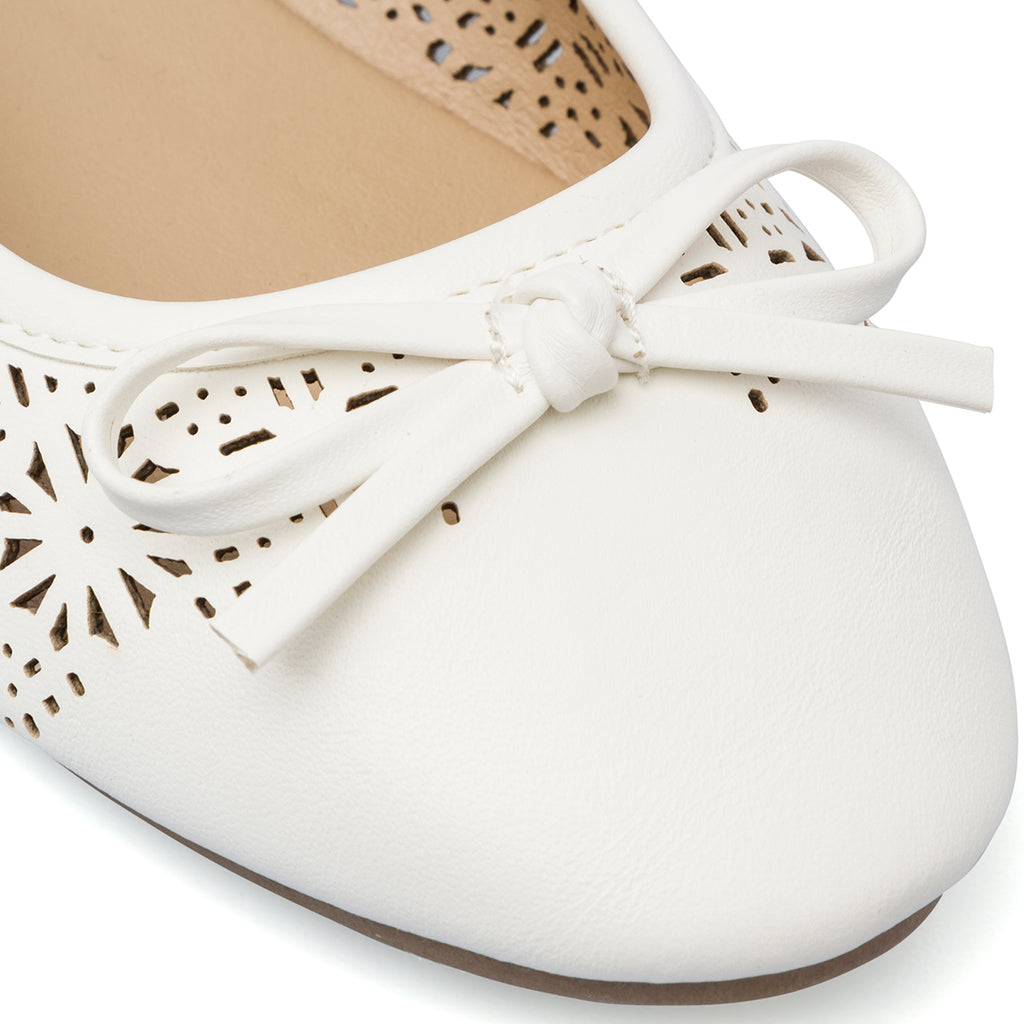 Ballerine bianche da Donna con lavorazione traforata Lora Ferres